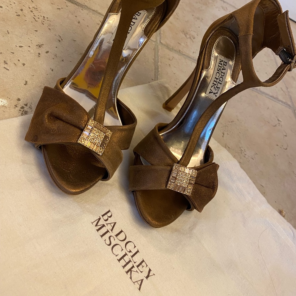 Badgley Mischka bronze heels with gold crystal